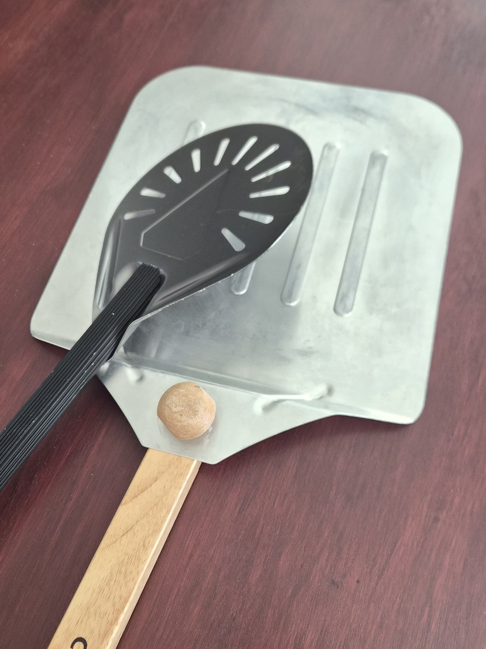 Cuisinart Black Pizza Paddle and Wooden-Handle Aluminum Peel Set - Picture 2 of 11